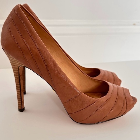 L.A.M.B Gwen Stefani tan platform stack wood heels size 9 - Picture 2 of 4